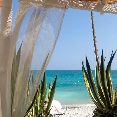 - Apartament Sitges